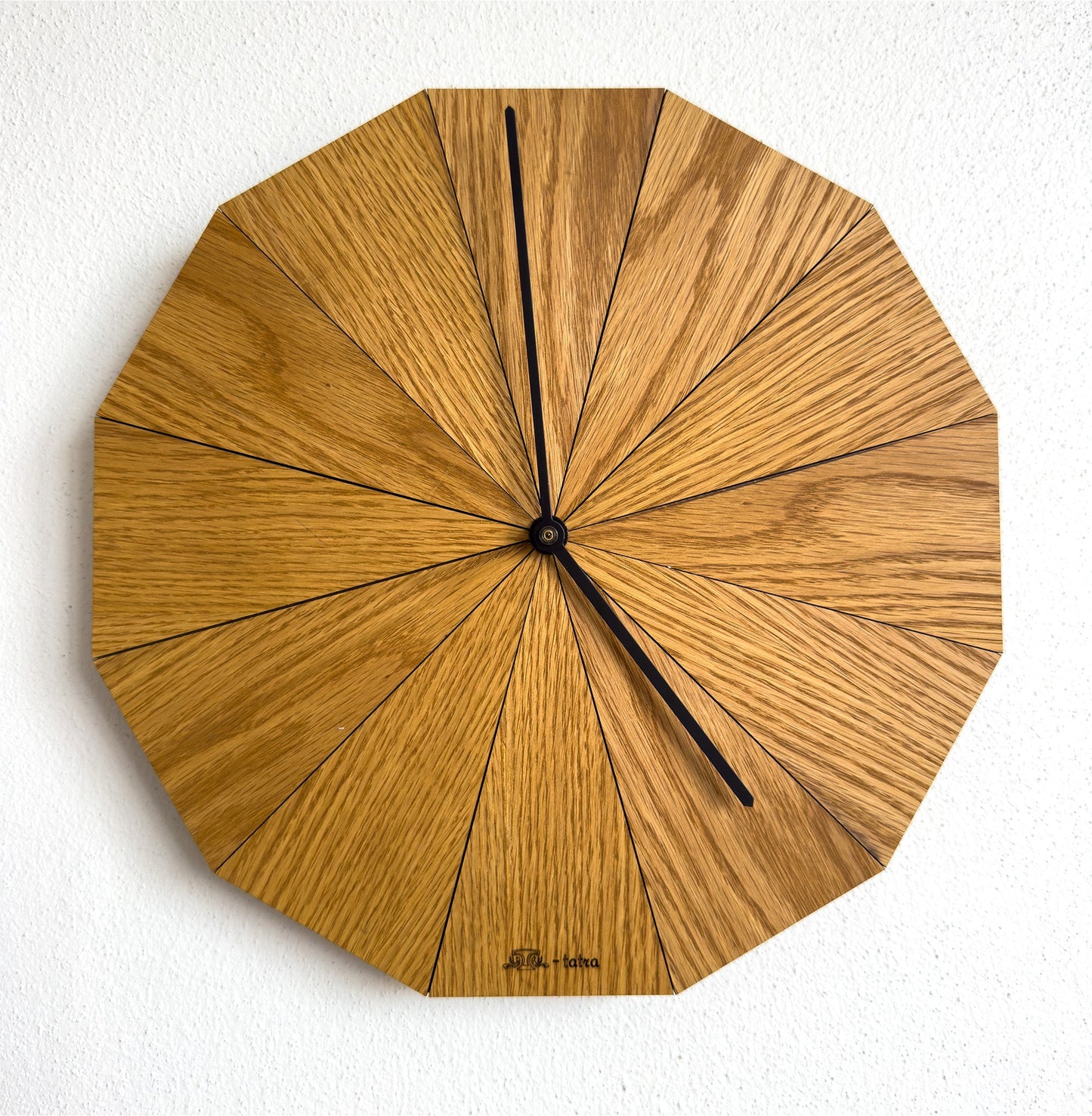 Triangenom – Oak Wood Wall Clock (T-Tatra)