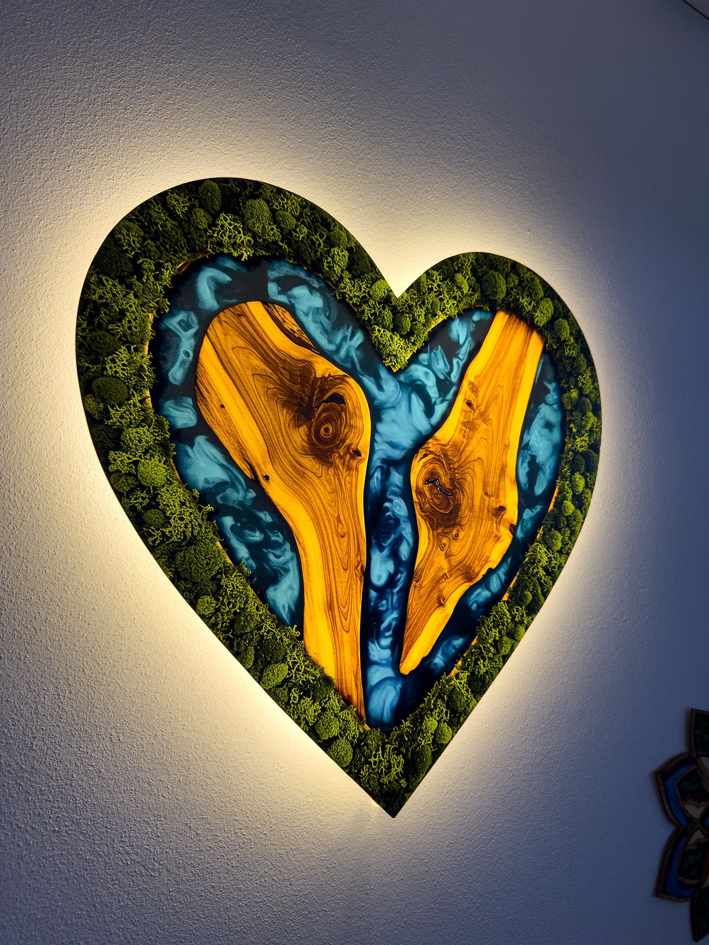 Luminous poster Heart - Blue Samba Glass poster - moss stylized