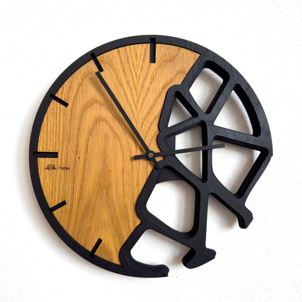 Terra – 3D Oak Wood Wall Clock