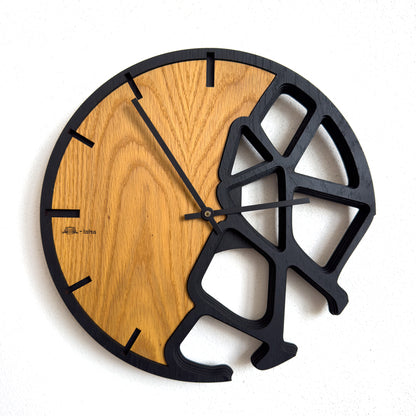 Terra – 3D Oak Wood Wall Clock