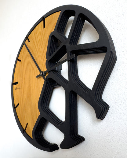 Terra – 3D Oak Wood Wall Clock